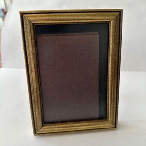 Burnes Of Boston Classic Gold Picture Frame